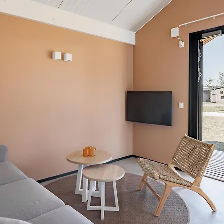 Holiday home Sustainable On The Brielse Meer *